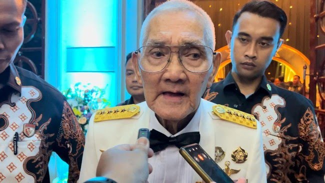 Wapres Indonesia Ke-6, Letjen Purn Try Sutrisno Meninggal Dunia (foto:detik)
